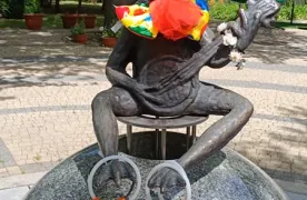 Uczniowie na pokazie mody