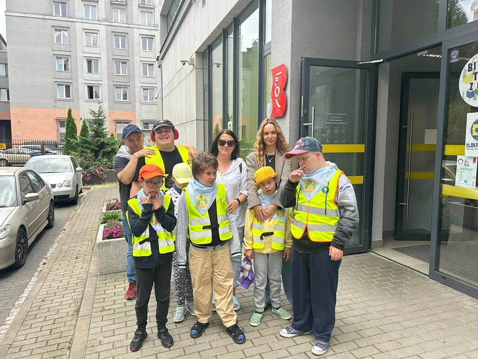 Uczniowie na akcji "Lato w mieście"