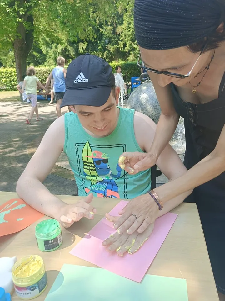 Uczniowie na akcji "Lato w mieście"