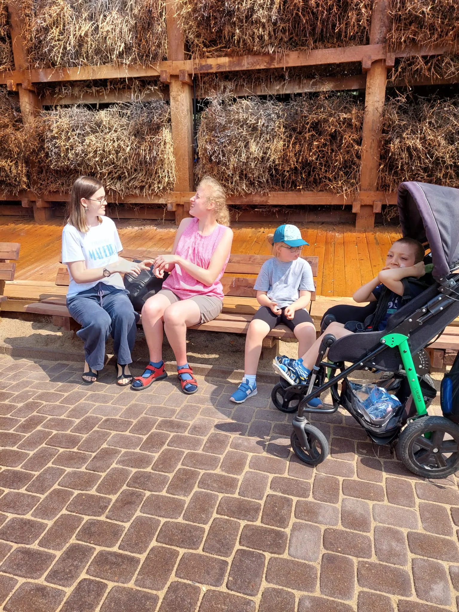 Uczniowie na akcji "Lato w mieście"