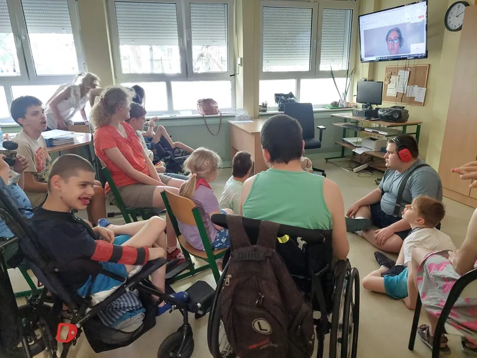 Uczniowie na akcji "Lato w mieście"