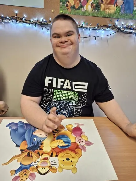 Uczniowie na zajęciach z okazji Dnia Kubusia Puchatka