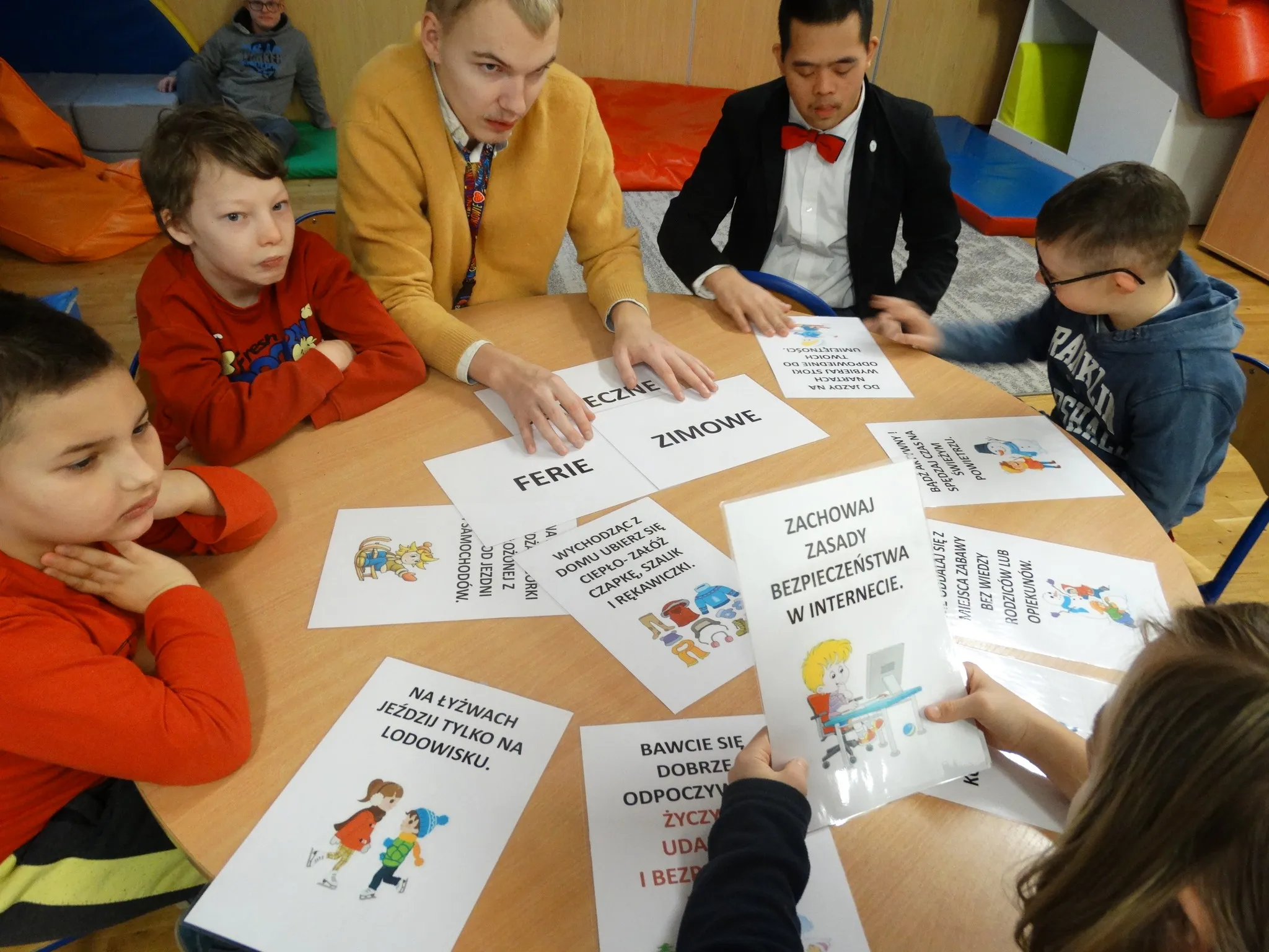 Uczniowie na zajęciach przed feriami