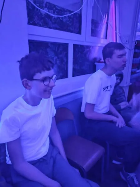 Uczniowie na zimowym balu