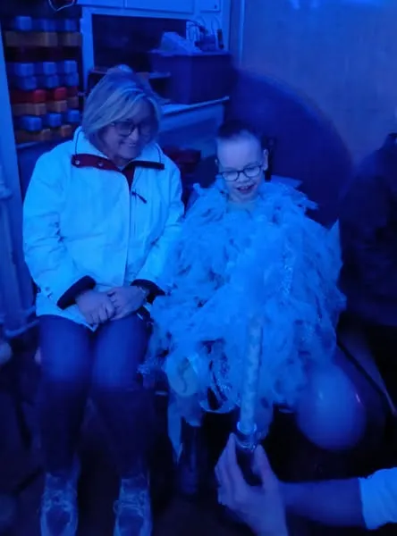 Uczniowie na zimowym balu