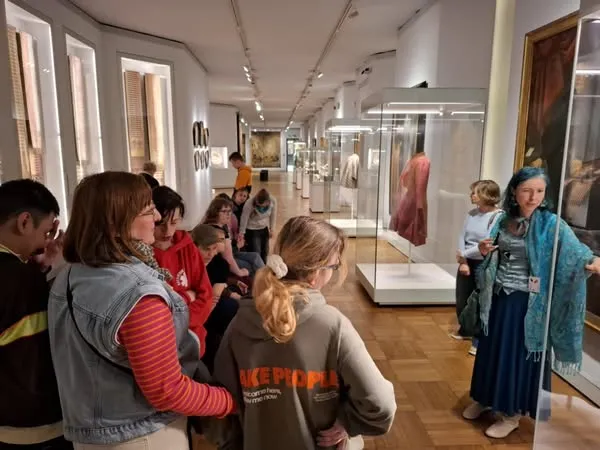 Uczniowie w muzeum narodowym