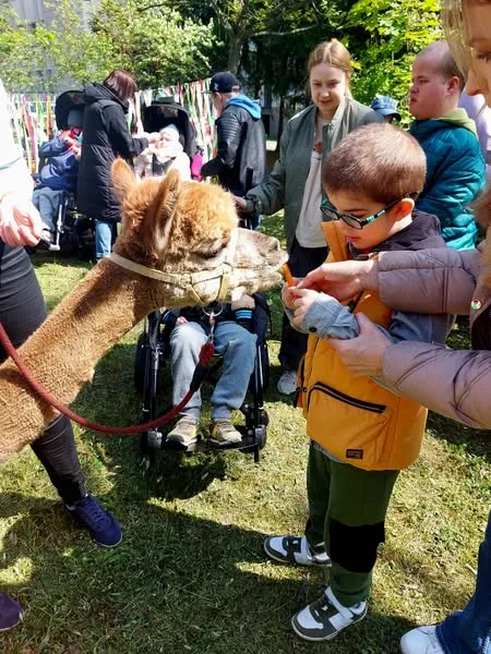 Uczniowie na wydarzeniu 'Zdrowo - sportowo