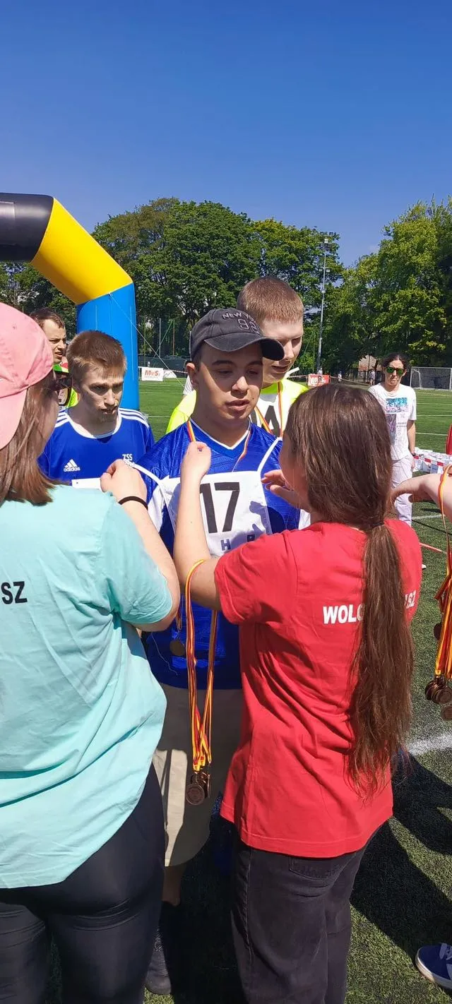 Uczniowie na wydarzeniu 'XI Wiosenny Bieg Osób'