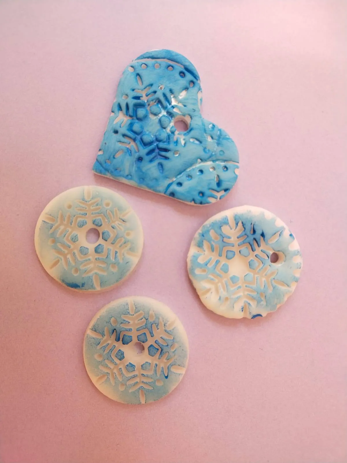 Uczniowie na wydarzeniu 'Kreatywne prace plastyczne'