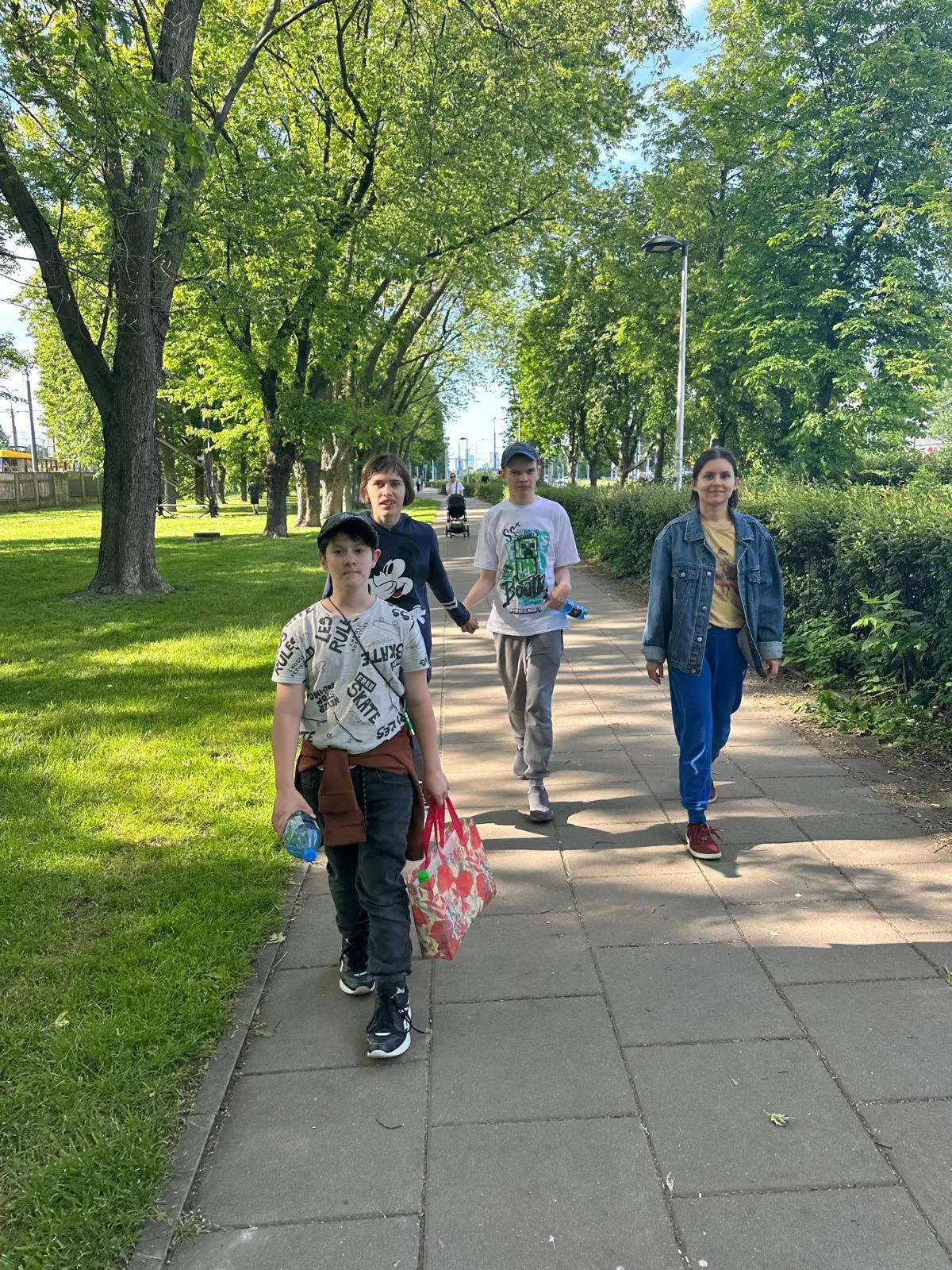 Uczniowie na wydarzeniu 'Eco wyzwania, zwracaj opakowania'