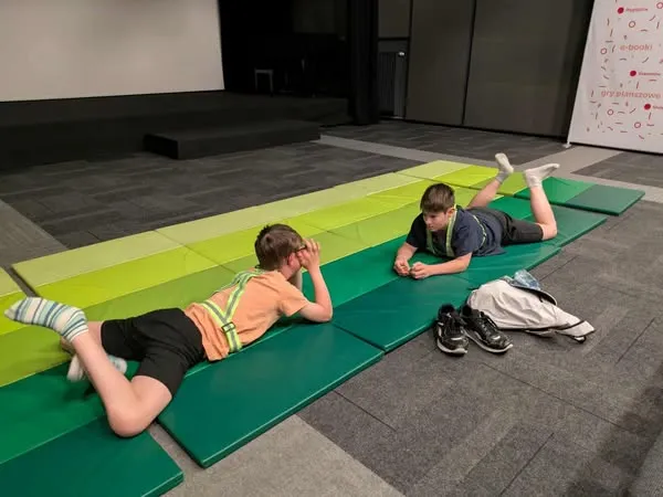 Uczniowie na wydarzeniu 'Lato w mieście 2025'