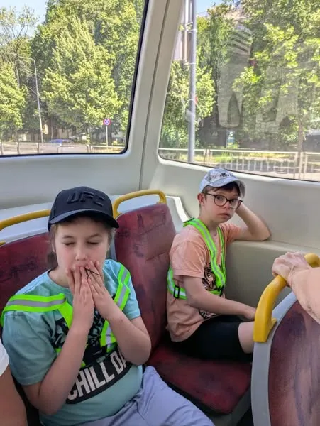 Uczniowie na wydarzeniu 'Lato w mieście 2025'