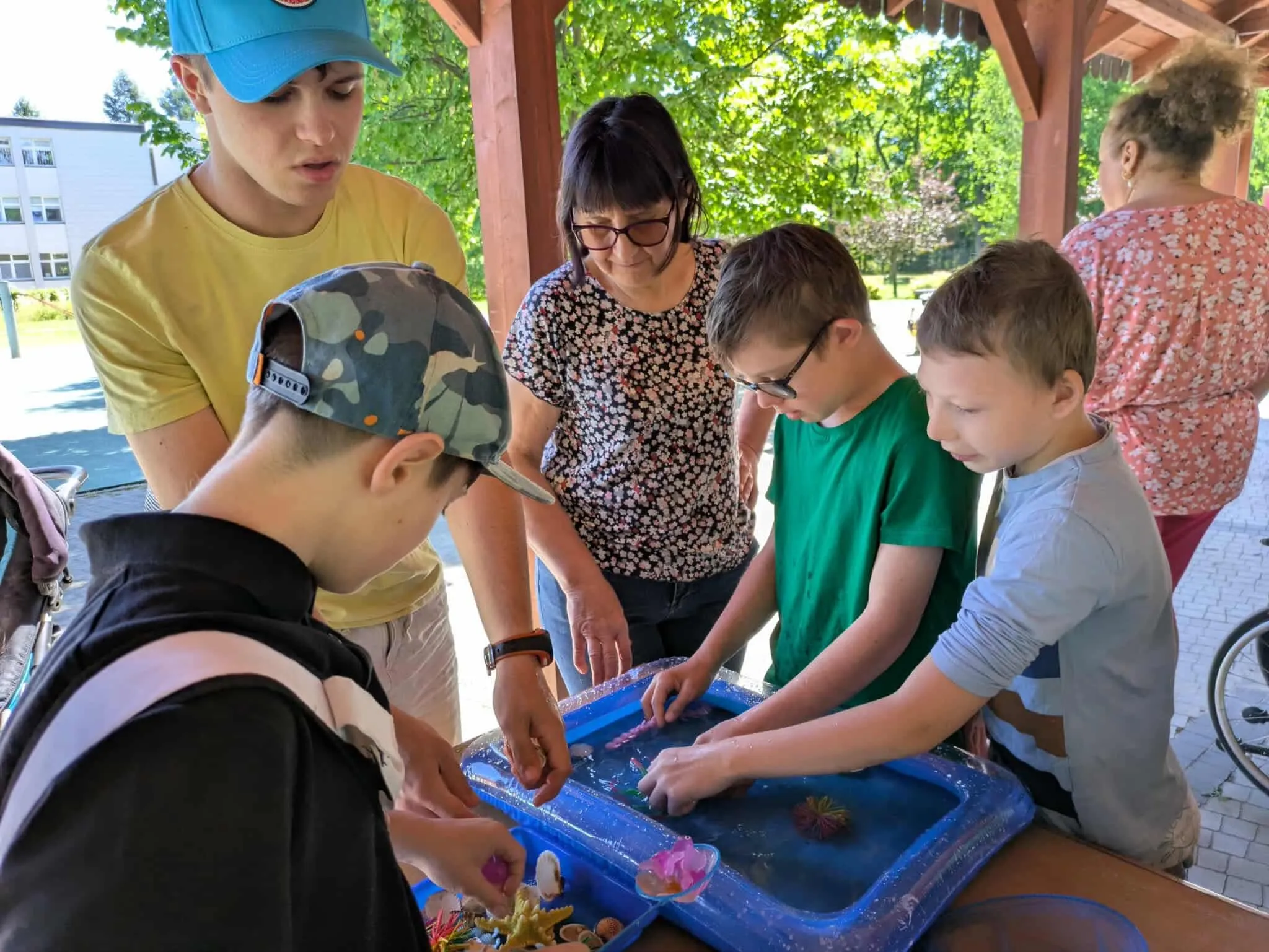 Uczniowie na wydarzeniu 'Lato w mieście 2025'